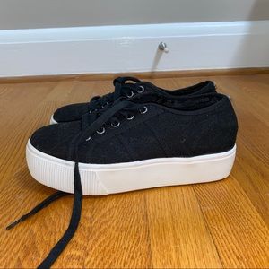 Steve Madden Platform Black Shoes! W 7.5!